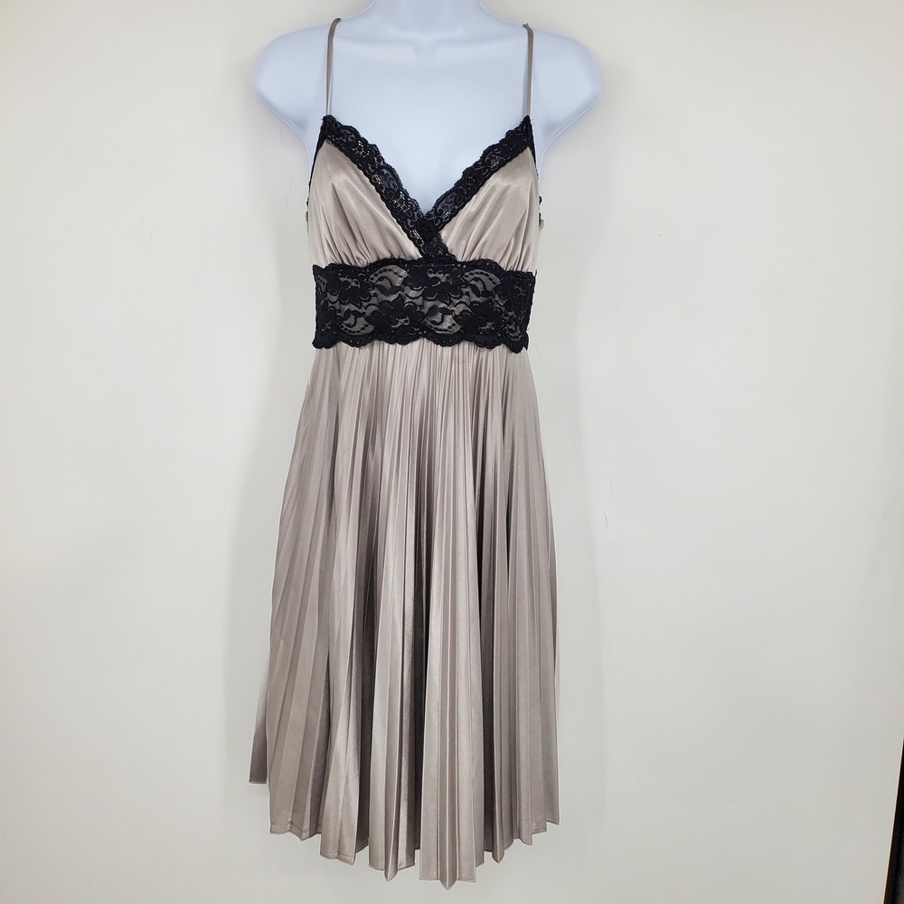 Vintage XOXO Y2K Lace Babydoll Top‎ Silver Pleated USA Mini Dress M Fairy Chic